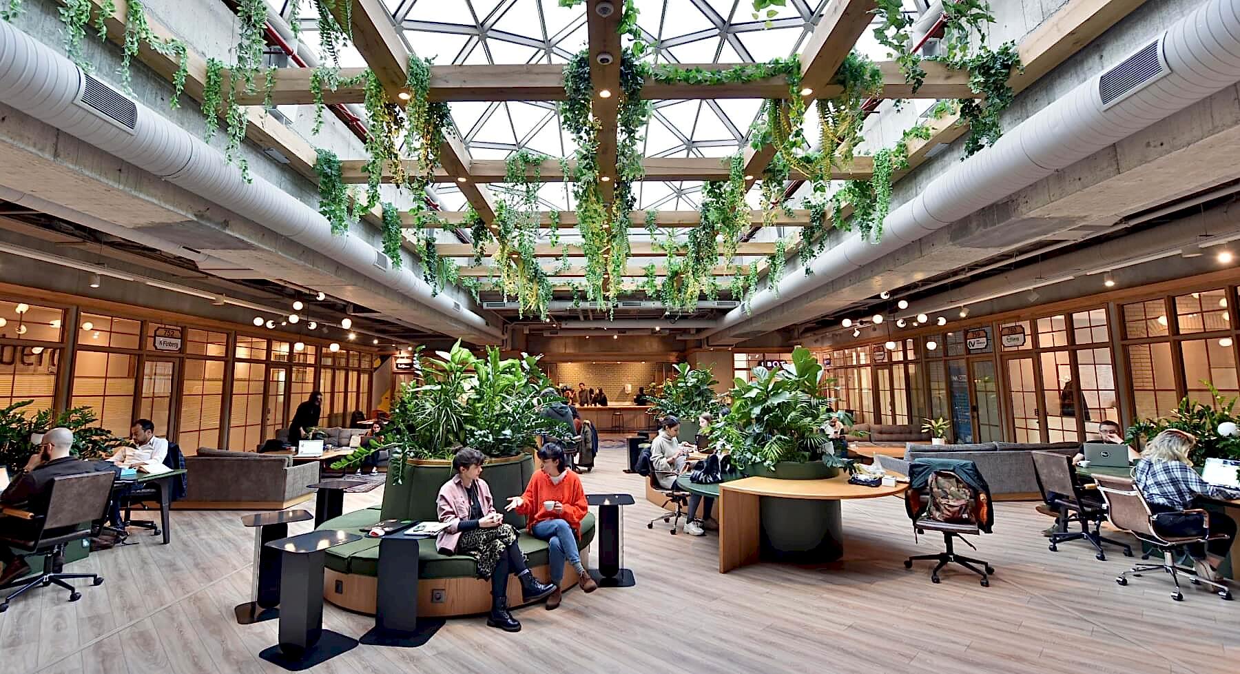 Değişen ihtiyaçlarına hızlıca adapte ol, sen de yeni çalışma deneyimini yaşa.